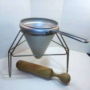 Aluminum Cone Sieve Strainer Colander Ricer w/ Wooden Pestle Masher & Stand VTG